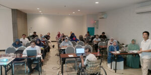 WUJUDKAN KAMPUS GEMILANG DAN TERBILANG, P2B UIN SUSKA RIAU GANDENG ALUMNI KAMPUS INGGRIS LAKSANAKAN PELATIHAN TOEFL BAGI DOSEN.